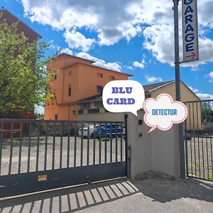 Express Traveller's Iii Front Station Fs Parking Privato Apartment